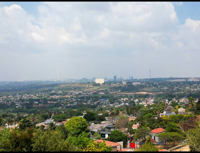 4 BEDROOM HOUSE FOR SALE IN NORTHCLIFF